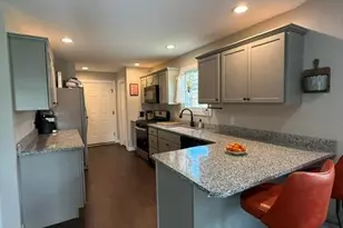 901 9th St SW, Demotte, IN 46310 - Photo 15