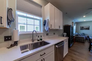 11075 Thomas St, Crown Point, IN 46307 - Photo 13