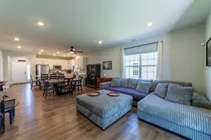 11075 Thomas St, Crown Point, IN 46307 - Photo 21