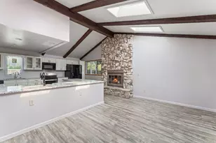 2547 Springhill Dr, Schererville, IN 46375 - Photo 9