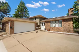 2547 Springhill Dr, Schererville, IN 46375 - Photo 1
