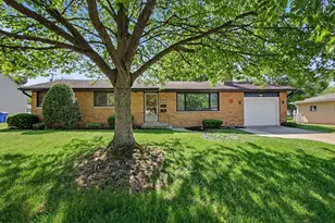 725 S East St, Crown Point, IN 46307 - Photo 1