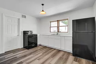 10916 W 181st Ave, Lowell, IN 46356 - Photo 7