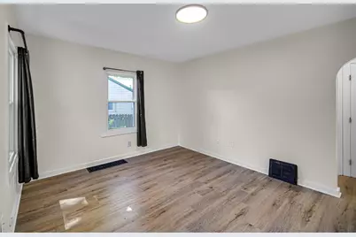 2756 Howard Street, Lake Station, IN 46405 - Photo 11