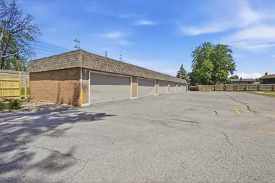 405 Old Stone Road #E4, Munster, IN 46321 - Photo 21