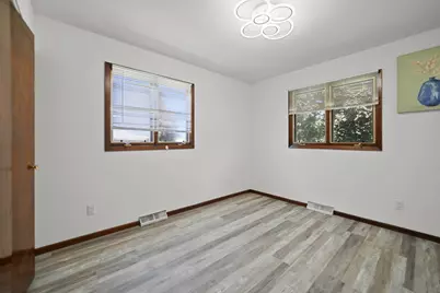 2504 Victoria Road, Schererville, IN 46375 - Photo 17