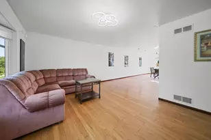 2504 Victoria Rd, Schererville, IN 46375 - Photo 5