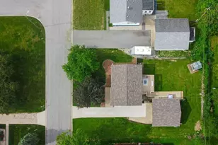 7409 Marshall Pl, Merrillville, IN 46410 - Photo 27
