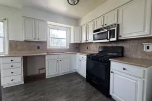 2271 Hamstrom Rd, Portage, IN 46368 - Photo 3