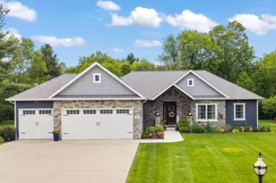 10186 Rustic Dr, Demotte, IN 46310 - Photo 1