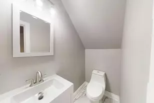 323 Garfield St, Gary, IN 46404 - Photo 9