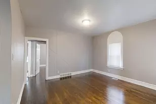 323 Garfield St, Gary, IN 46404 - Photo 3