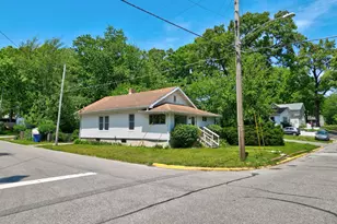529 Jackson St, Michigan City, IN 46360 - Photo 9