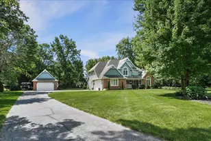8835 S Lilac St, Demotte, IN 46310 - Photo 3