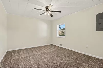 424 Washington Street, Walkerton, IN 46574 - Photo 9