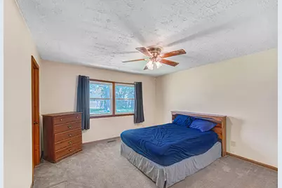 2101 Hollandale Drive, Valparaiso, IN 46383 - Photo 13