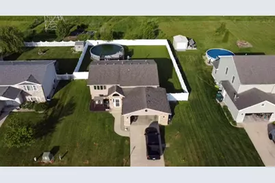 1115 Lakeside Drive, Hobart, IN 46342 - Photo 25