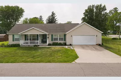 210 N 6th Street, Kentland, IN 47951 - Photo 1