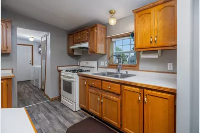 605 E Washington Street, Morocco, IN 47963 - Photo 17