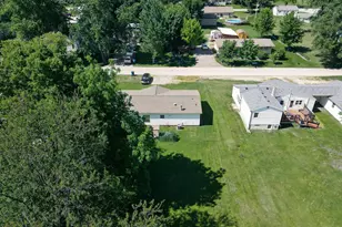 605 E Washington St, Morocco, IN 47963 - Photo 9