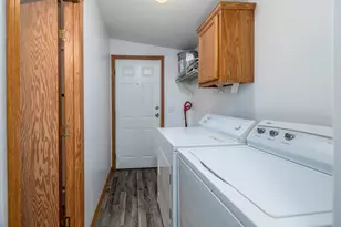 605 E Washington St, Morocco, IN 47963 - Photo 19