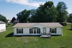605 E Washington St, Morocco, IN 47963 - Photo 7