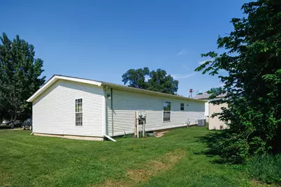 605 E Washington Street, Morocco, IN 47963 - Photo 5