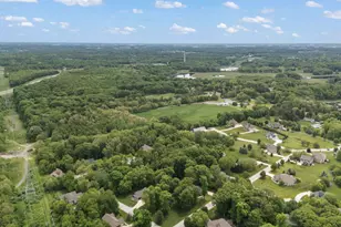 64 Nicholas Dr, Valparaiso, IN 46383 - Photo 83