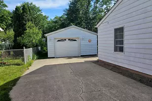 310 Beech St, Michigan City, IN 46360 - Photo 3