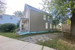 207 Chicago St, Michigan City, IN 46360 - Photo 3