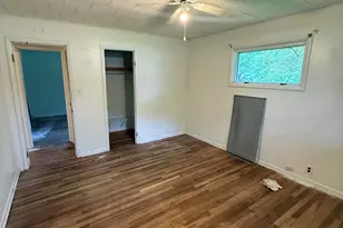 1905 Crockett Ave, Valparaiso, IN 46383 - Photo 5