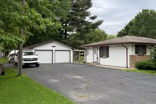 1905 Crockett Ave, Valparaiso, IN 46383 - Photo 13