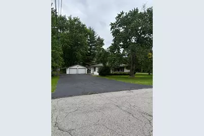 1905 Crockett Avenue, Valparaiso, IN 46383 - Photo 1