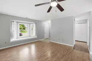 6089 Maryland St, Merrillville, IN 46410 - Photo 5