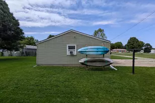 911 Harrison St, Frankton, IN 46044 - Photo 25