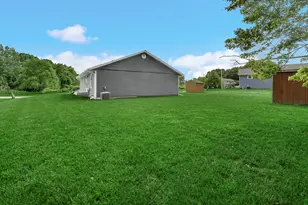 2908 Watertown Ave, Lake Station, IN 46405 - Photo 25