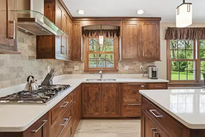 2060 Maid Marion Drive N, Schererville, IN 46375 - Photo 11
