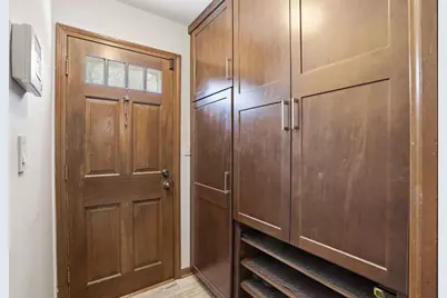 2060 Maid Marion Drive N, Schererville, IN 46375 - Photo 19