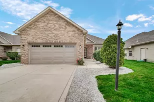 7628 E 103rd Dr, Crown Point, IN 46307 - Photo 3