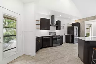 7628 E 103rd Dr, Crown Point, IN 46307 - Photo 5