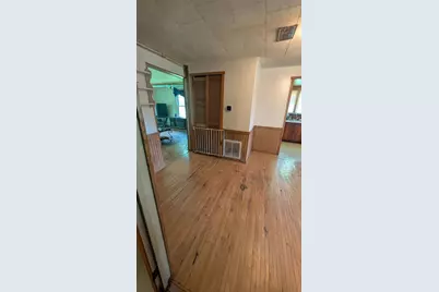 405 Maple Avenue, Wheeler, IN 46393 - Photo 7