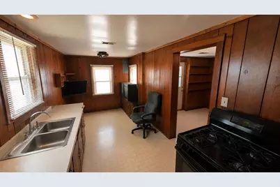 405 Maple Avenue, Wheeler, IN 46393 - Photo 9
