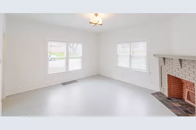 306 Brown Street, Valparaiso, IN 46383 - Photo 5