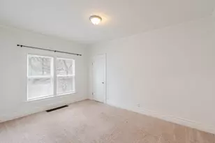 306 Brown St, Valparaiso, IN 46383 - Photo 15