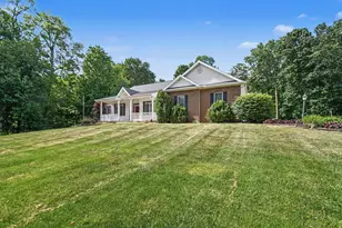 55220 Sundance Dr, New Carlisle, IN 46552 - Photo 3