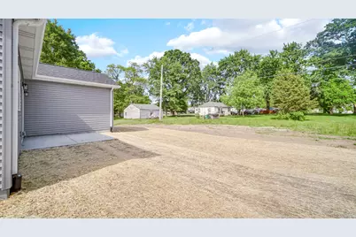 2861 Benton Street, Lake Station, IN 46405 - Photo 27