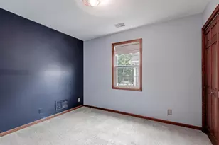 203 Parkwood Dr, Valparaiso, IN 46383 - Photo 21
