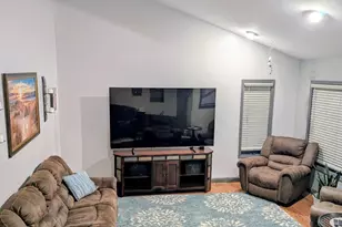 1609 Boca Lago Dr, Valparaiso, IN 46383 - Photo 3