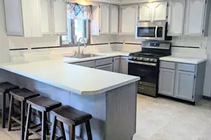 1609 Boca Lago Dr, Valparaiso, IN 46383 - Photo 5