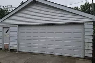 3110 Duluth St, Highland, IN 46322 - Photo 9